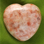 Ielādēt attēlu galerijas skatītājā, Akmens Saulesakmens Tanzānija / Sunstone Heart 35-40mm