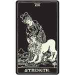 Ielādēt attēlu galerijas skatītājā, Glow in the Dark Taro Kārtis