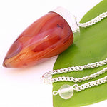 Ielādēt attēlu galerijas skatītājā, Svārsts Karneols / Carnelian Acorn