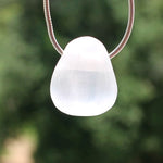 Ielādēt attēlu galerijas skatītājā, Kulons Selenīts / Selenite