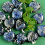 Ielādēt attēlu galerijas skatītājā, Kulons Sodalīts / Sodalite Heart
