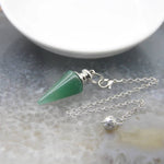 Ielādēt attēlu galerijas skatītājā, Svārsts Aventurīns / Zaļais Aventurīns / Green Aventurine Conical Pendant Healing Crystal