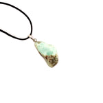 Ielādēt attēlu galerijas skatītājā, Kulons Pin Drilled Cap Hrizoprazs / Chrysopras 1.5cm - 3cm