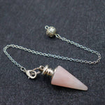 Ielādēt attēlu galerijas skatītājā, Svārsts Rozā Kvarcs / Rose Quartz Conical Pendulum Healing Crystal