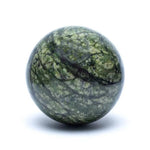 Ielādēt attēlu galerijas skatītājā, Akmens Serpentīns / Green Serpentine Sphere 5cm