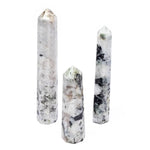 Ielādēt attēlu galerijas skatītājā, Akmens Mēnessakmens / Varavīksnes Mēnessakmens / Rainbow Moonstone 6-12cm