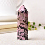 Ielādēt attēlu galerijas skatītājā, Akmens Rodonīts / Rhodonite 6-12cm