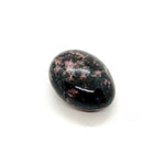 Ielādēt attēlu galerijas skatītājā, Akmens Rodonīts Madagaskara / Rhodonite Hand Stone