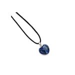 Ielādēt attēlu galerijas skatītājā, Kulons Sodalīts / Sodalite Heart