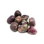 Ielādēt attēlu galerijas skatītājā, Akmens Lepidolīts Madagaskara / Lepidolite