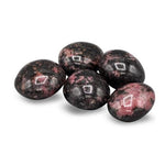 Ielādēt attēlu galerijas skatītājā, Akmens Rodonīts Madagaskara / Rhodonite Hand Stone