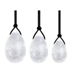 Ielādēt attēlu galerijas skatītājā, Akmens Kalnu Kristāls / Yoni Ola Kalnu Kristāls / Yoni Egg Clear Quartz with Hole 2x3cm / 2.5x4cm / 3x4.5cm
