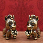 Ielādēt attēlu galerijas skatītājā, Laimes Zirgs ar Monētu
