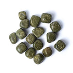 Ielādēt attēlu galerijas skatītājā, Akmens Vezuviāns / Vezuvianīts / Vesonīts / Idokrass / Vesonite /  Vesuvianite / Idocrase
