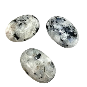 Akmens Mēnessakmens / Varavīksnes Mēnessakmens / Rainbow Moonstone Chakra Stone 5-6cm