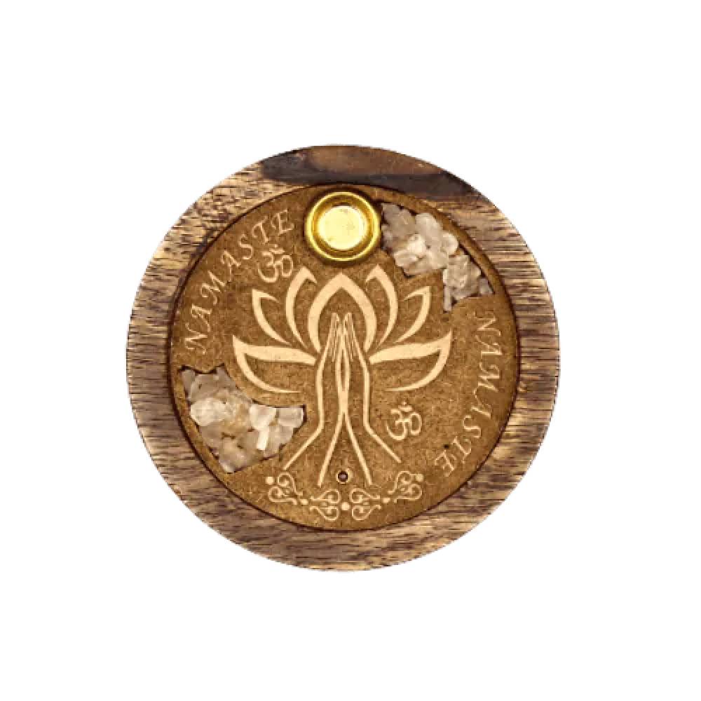 Paliktnis Smaržkociņiem un Konusiem Namaste ar Kalnu Kristālu Ø10cm