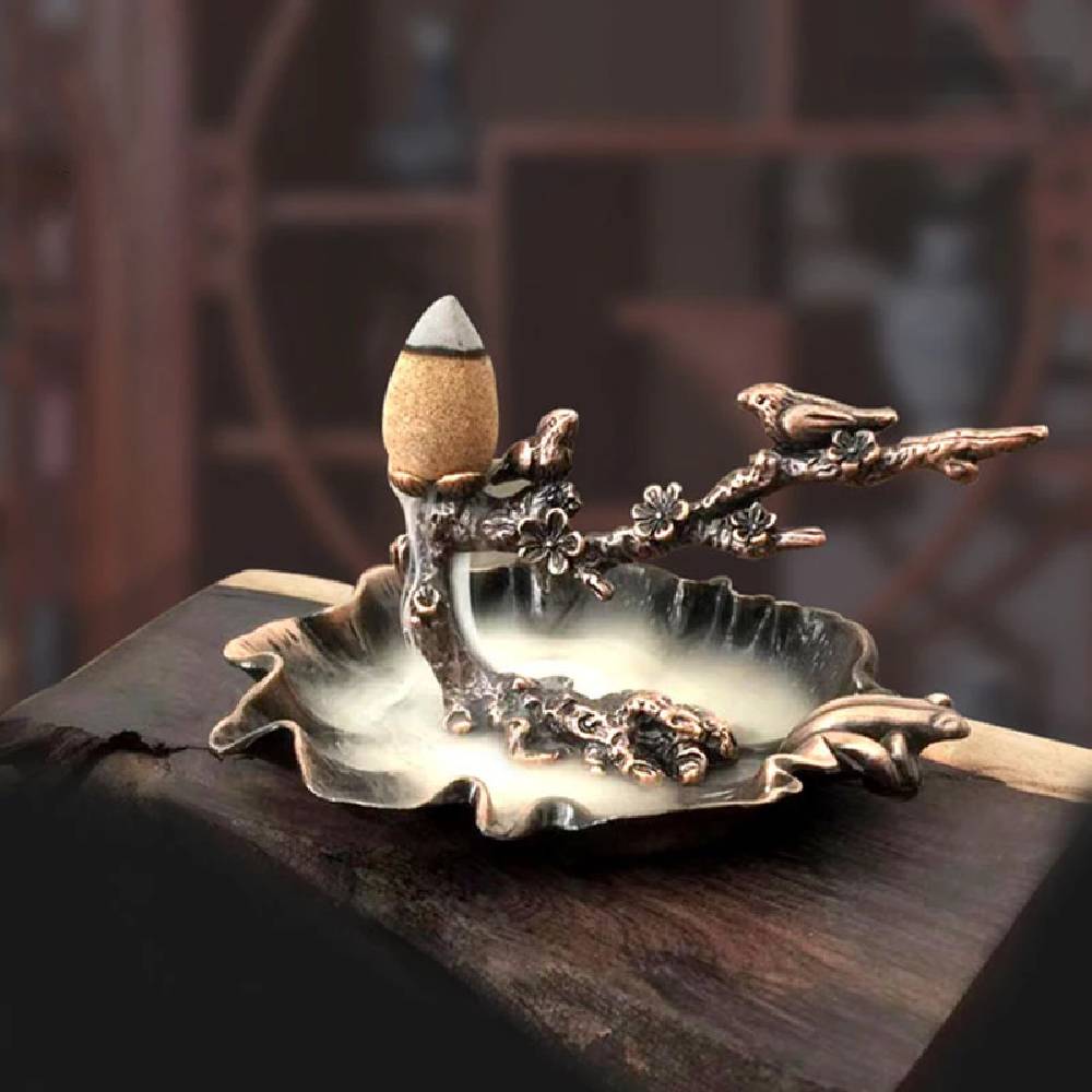 Turētājs konusiem ar krītošu dūmu efektu Creative Lotus