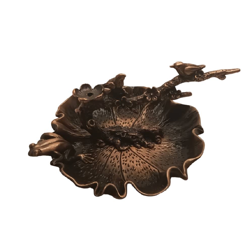 Turētājs konusiem ar krītošu dūmu efektu Creative Lotus