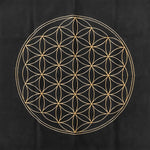 Load image into Gallery viewer, Galdauts Dzīvības Zieds / Tarot &amp; Rune Altar Cloth Flower of Life Gold 50x50cm
