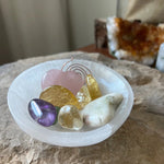 Ielādēt attēlu galerijas skatītājā, Akmens Selenīts / Selenite Bowl 8cm
