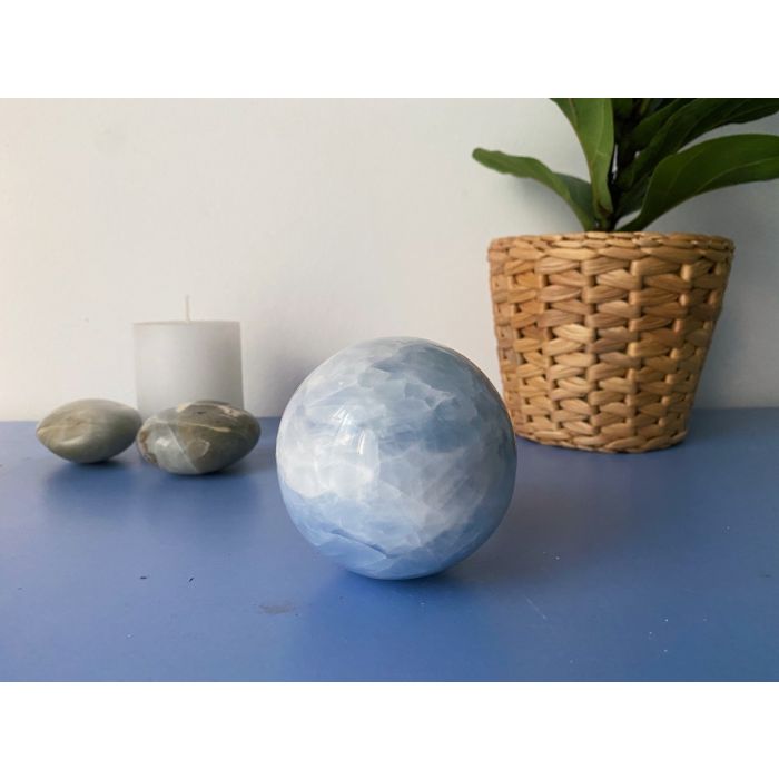 Akmens Kalcīts / Zilais Kalcīts / Blue Calcite Sphere 8cm 730gr