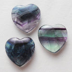 Ielādēt attēlu galerijas skatītājā, Akmens Fluorīts / Flourite Heart 25-30mm
