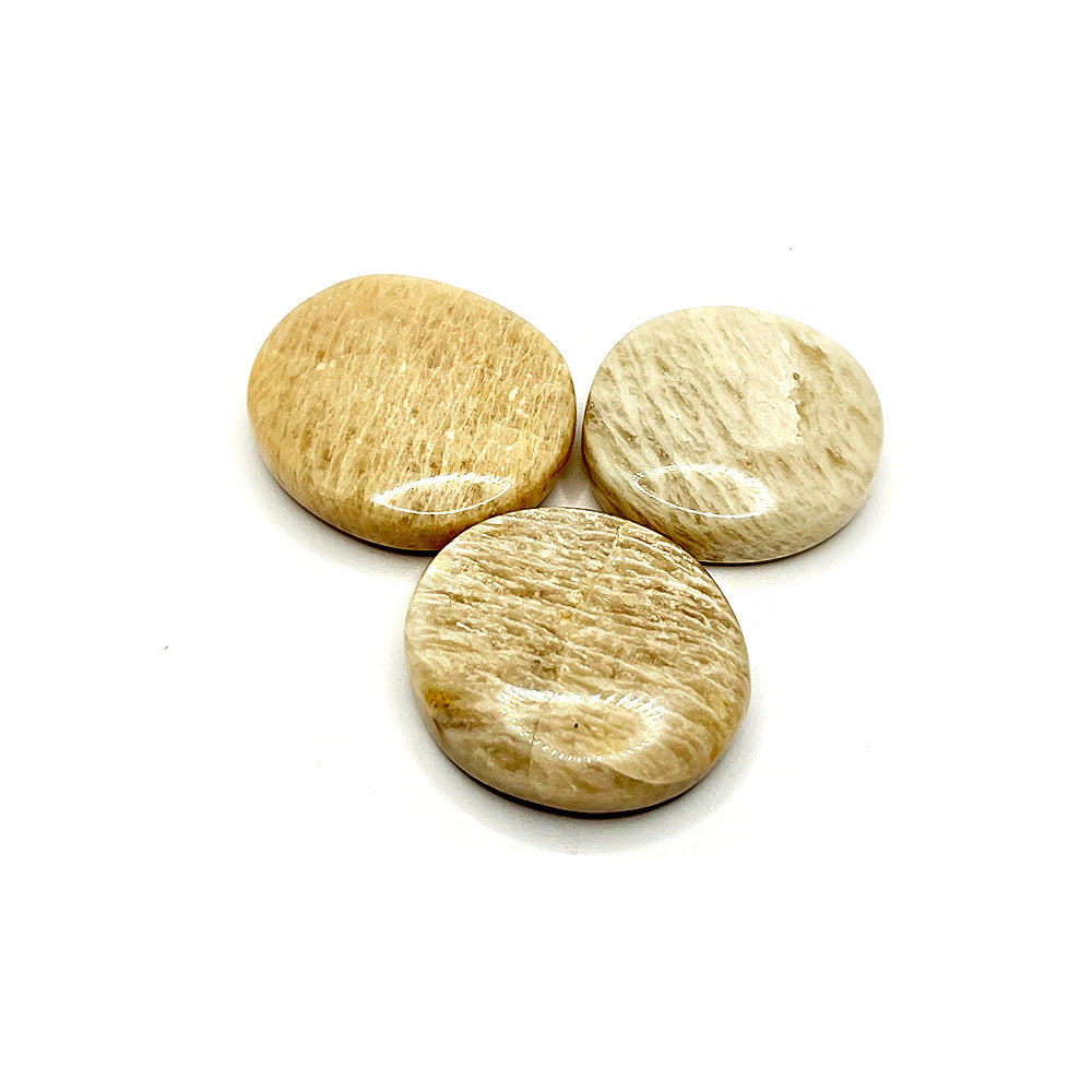 Akmens Mēnessakmens / Moonstone Chakra Stone 30-45mm