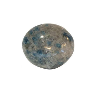 Akmens Azurīts Kvarcā / Azurite in Quartz Hand Stone